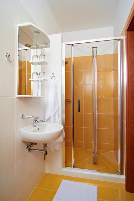 Penzion Donet Bratislava Room photo